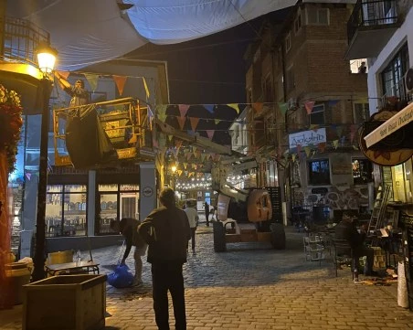 Капана се превръща във филмов декор