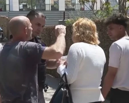 Въоръжено нападение в Атина: 89-годишен мъж простреля петима души заради проблеми с пенсията