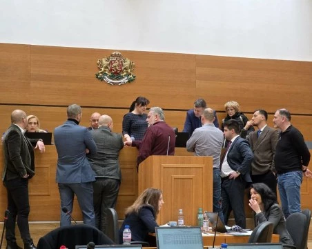 Затягат контрола върху озеленяването в жилищните комплекси, създават и „тихи зони