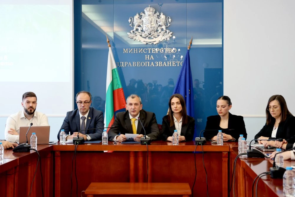 Местата за специализация по медицина влизат в централизиран електронен портал