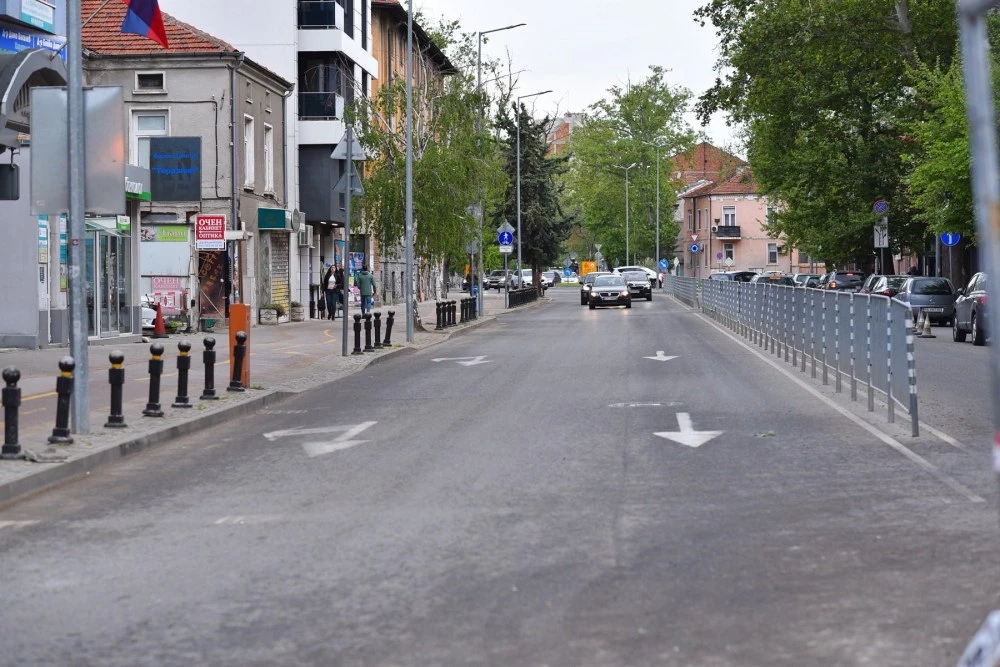 От 1 май автобуси тръгват по ремонтирания бул. 