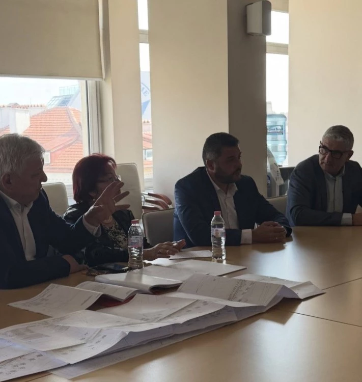 Ускоряват сроковете за ремонта на пътя Първенец-Лилково