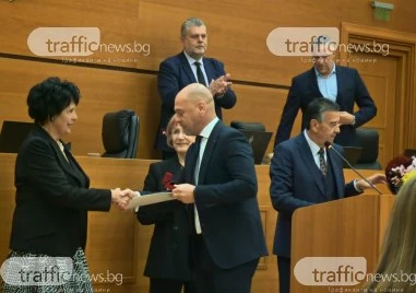 Отличиха Милка Толедова и Юлия Петрова с Почетната значка на Пловдив