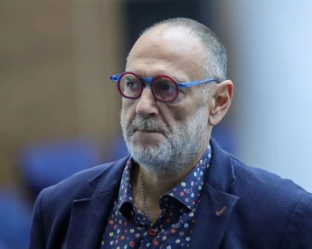 Любен Дилов-син е получил инсулт, не се закле като депутат