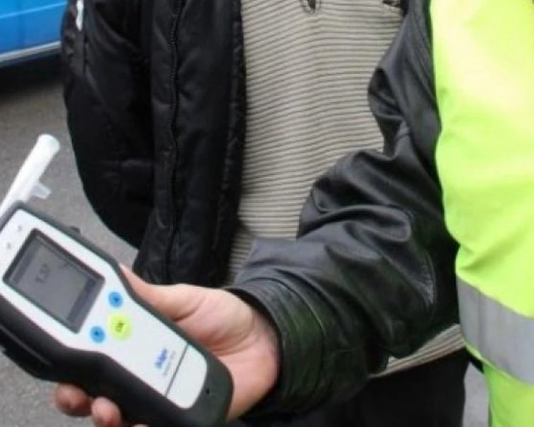 Хванаха софиянец без книжка във Велинград, отказа тест за наркотици