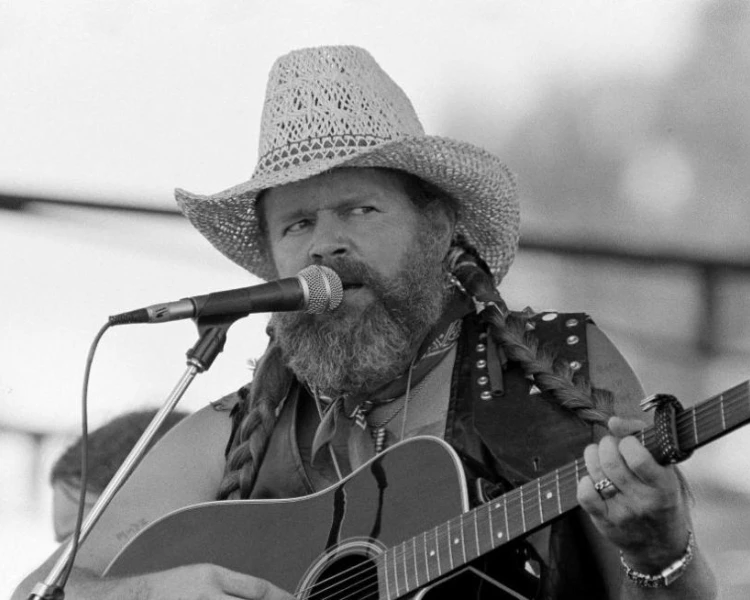 Почина кънтри певецът и автор на песни Дейвид Алън Коу