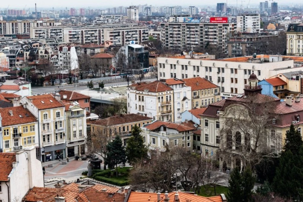 Мрачно време в Пловдив, възможни са и превалявания