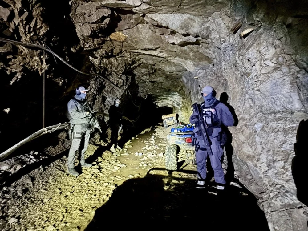 Показаха ВИДЕО от подземния 