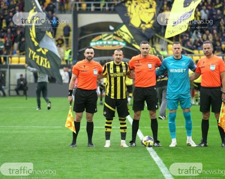НА ЖИВО: Ботев - Локомотив 0:1, Локо поведе, Ботев с човек по-малко, Неделев се контузи