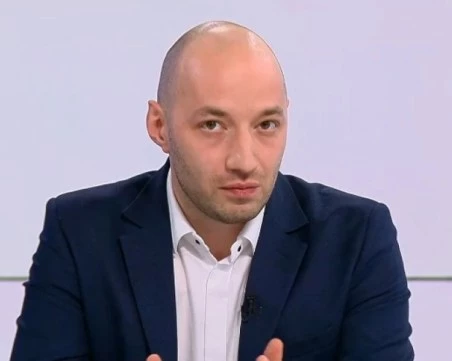 Политолози: ПП и ДБ ще влязат в пряка конкуренция