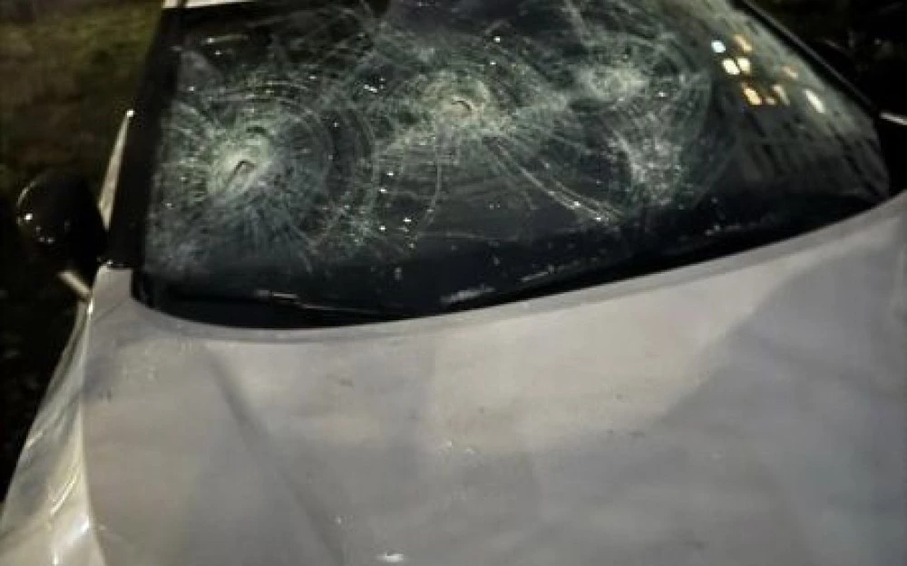 Познайник на полицията потроши 5 коли на паркинг в Пловдив