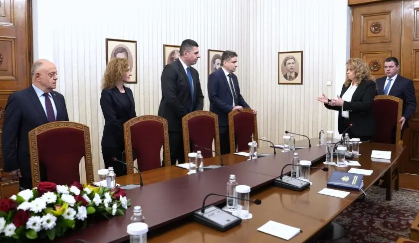„Демократична България при президента: Ще бъдем конструктивна опозиция, която подкрепя правилните политики