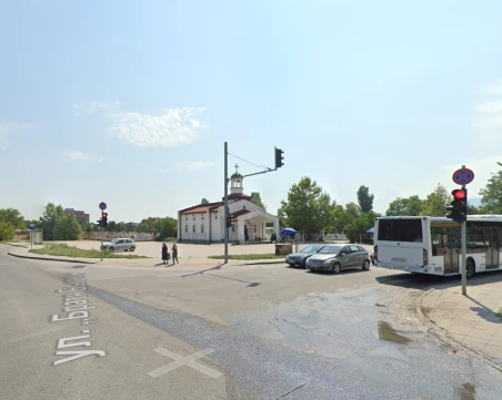 Асфалтират кръстовище в „Южен