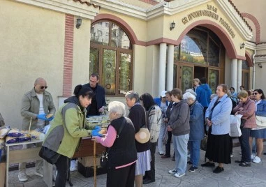 Курбан за здраве бе раздаден в район Тракия по случай Гергьовден