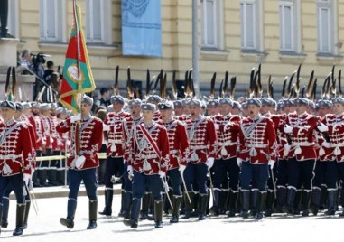 НСО с мерки за сигурност в София, минава се през 4 пункта за тържествения водосвет на бойните знамена