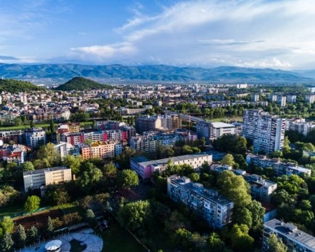 До 23 градуса и слънчево време в Пловдив днес