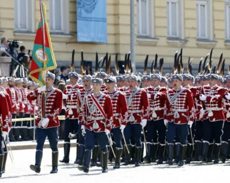 НСО с мерки за сигурност в София, минава се през 4 пункта за тържествения водосвет на бойните знамена