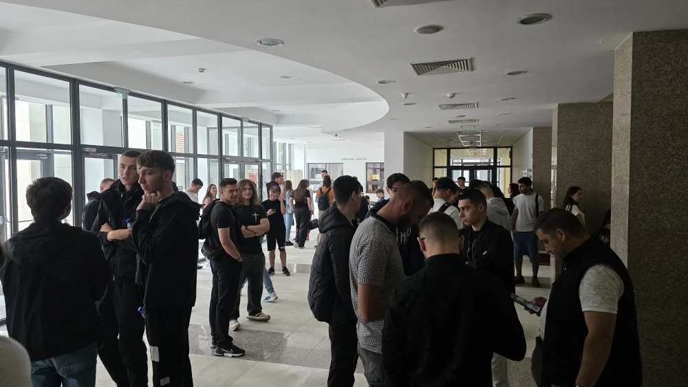 17 минути, които променят животи: Пловдивската полиция показва разтърсващ филм на бъдещи шофьори преди абитуриентските балове