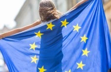На този ден: Отбелязваме Деня на Европа и Деня на победата