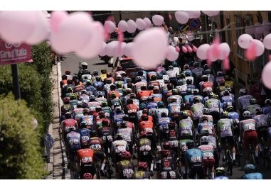 3468 км. и почти 50 000 м. денивелация очакват участниците в Giro d`Italia по пътя към Рим