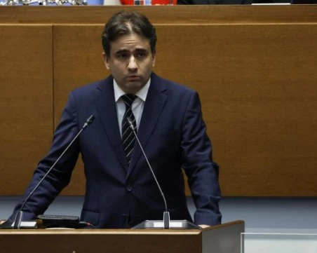 Божидар Божанов: Едва ли ще видим смели реформи от опитни бюрократи