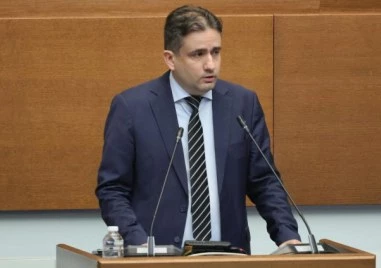 Божанов: Изхвърлената ИТН намери заден вход към властта