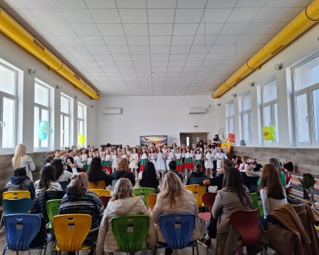 Учене чрез преживяване: училища от страната обмениха иновативни практики в ОУ „Елин Пелин