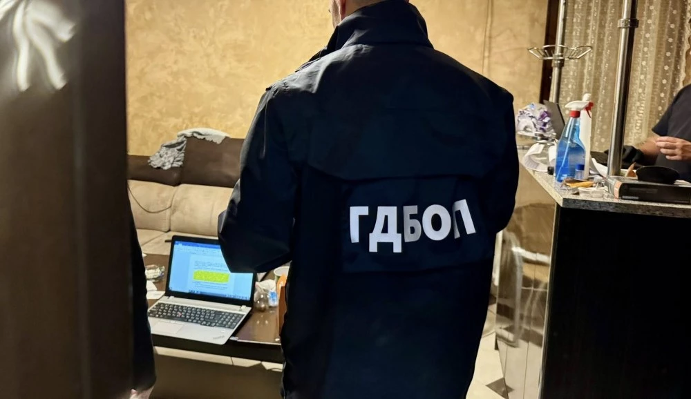 ГДБОП задържа изпращачите на фишинг съобщения от името на МВР, институции и куриерски компании