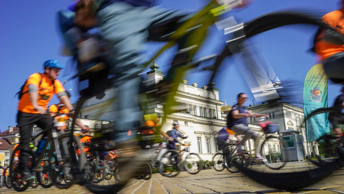 Промени в движението в София заради велошествие повод Деня на Европа