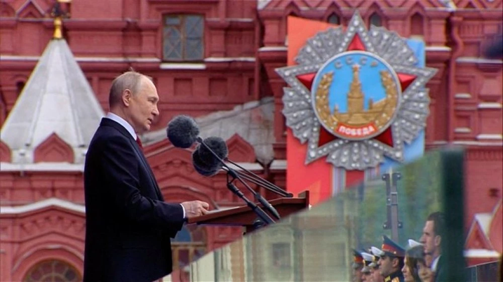Започна парадът на победата в Москва, Путин дойде с другите лидери СНИМКИ