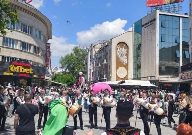 Пловдив се превърна в сцена: Цветно шествие и рок легенди подгряха старта на Джиро д'Италия