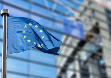ЕС налага санкции срещу 13 физически лица и 7 организации в Русия