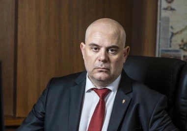Иван Гешев осъди прокуратурата за 130 000 евро
