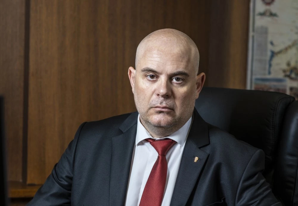 Иван Гешев осъди прокуратурата за 130 000 евро