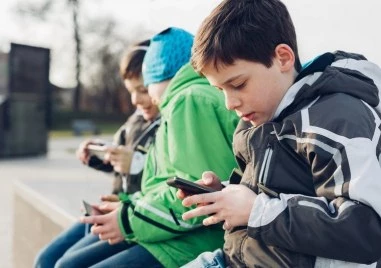 Испания с нови правила за социалните мрежи и изкуствения интелект