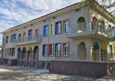Откриха обновената детска градина „Първи юни в Брестовица