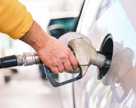 НАП: Дизелът в момента е най-евтин за последните 40 дни