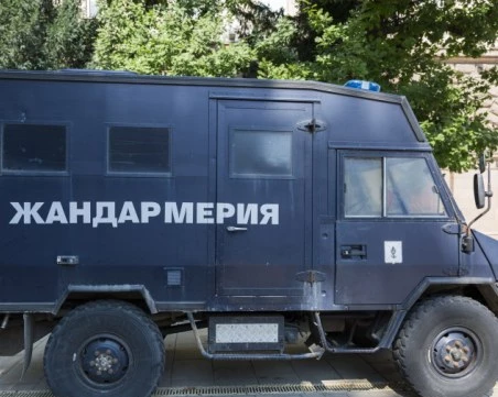 Жандармерията подкрепиха Дара за 