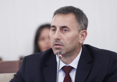 Румен Спецов предлага за купим рафинерията на Лукойл в Бургас