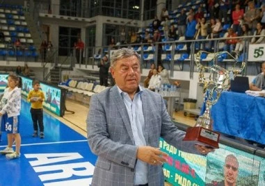 Президентът на Рилски спортист отказа да смени датата за мача с Локо
