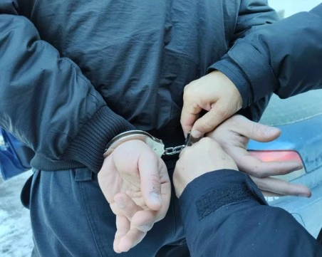 Задържаха апаш, задигнал 500 евро от такси в Пловдив