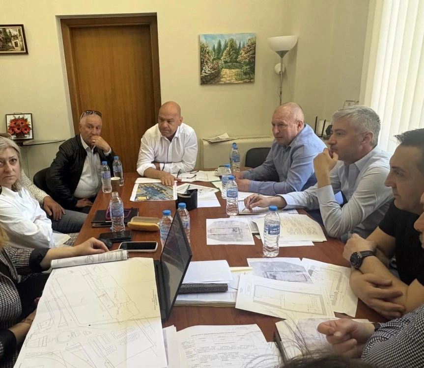Кметът Костадин Димитров свика институциите в търсене на решение за нова автогара до жп гара „Филипово