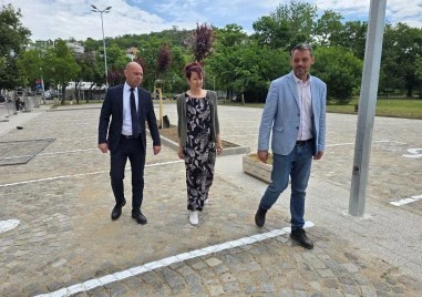 Откриха нов паркинг с 80 места за свободно ползване в Централен в Пловдив