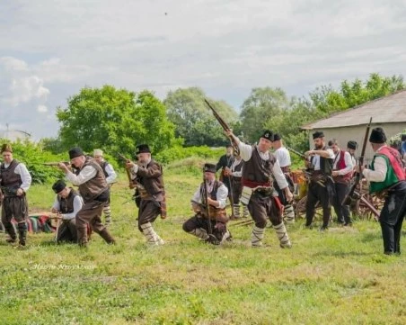 Априлската епопея оживява в Цалапица с впечатляваща историческа възстановка
