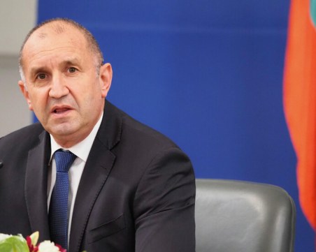 Румен Радев се среща с представители на търговските вериги
