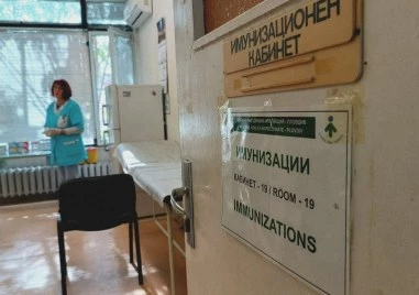 Пловдивчанин отказа задължителни ваксини за детето си, съди се със здравните власти