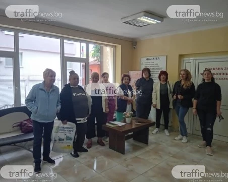 На улицата ли ще раждат? Медиците от „Весела” на протест срещу закриването на единствения общински родилен дом