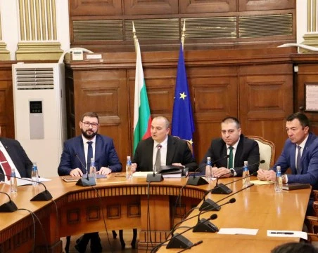 Министър Абровски представи екипа си, приоритетите и актуалното състояние на сектор „Земеделие