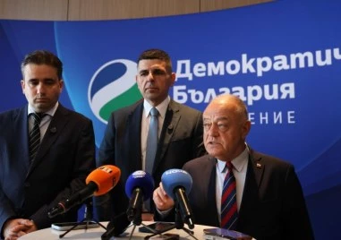 Демократична България внесе законопроект за изцяло машинно гласуване