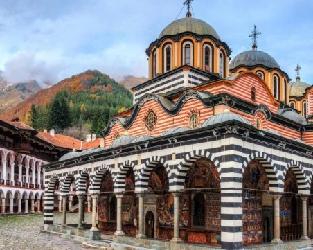 Глобиха Рилския манастир заради замърсяване на река Друшлявица